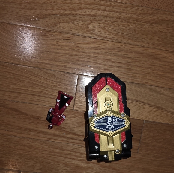 Power Rangers Kaizoku Sentai Gokaiger Legendary Morpher With KEY GUY RED